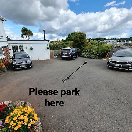 Lovely Private Studio Room With Own Kitchen And Bathroom. Set In The Popular Area Of Shiphay In Torquay And Only A Short Walk From Torbay Hospital ภายนอก รูปภาพ